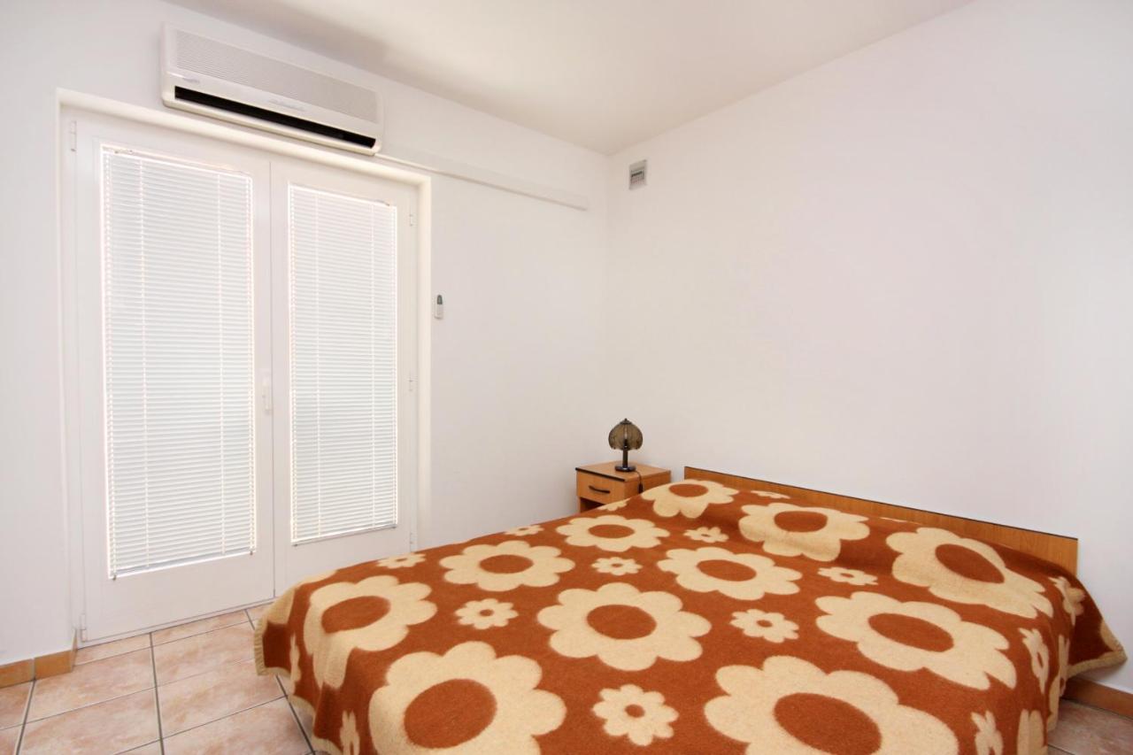Apartments With A Parking Space Jezera, Murter - 5107 Exterior foto