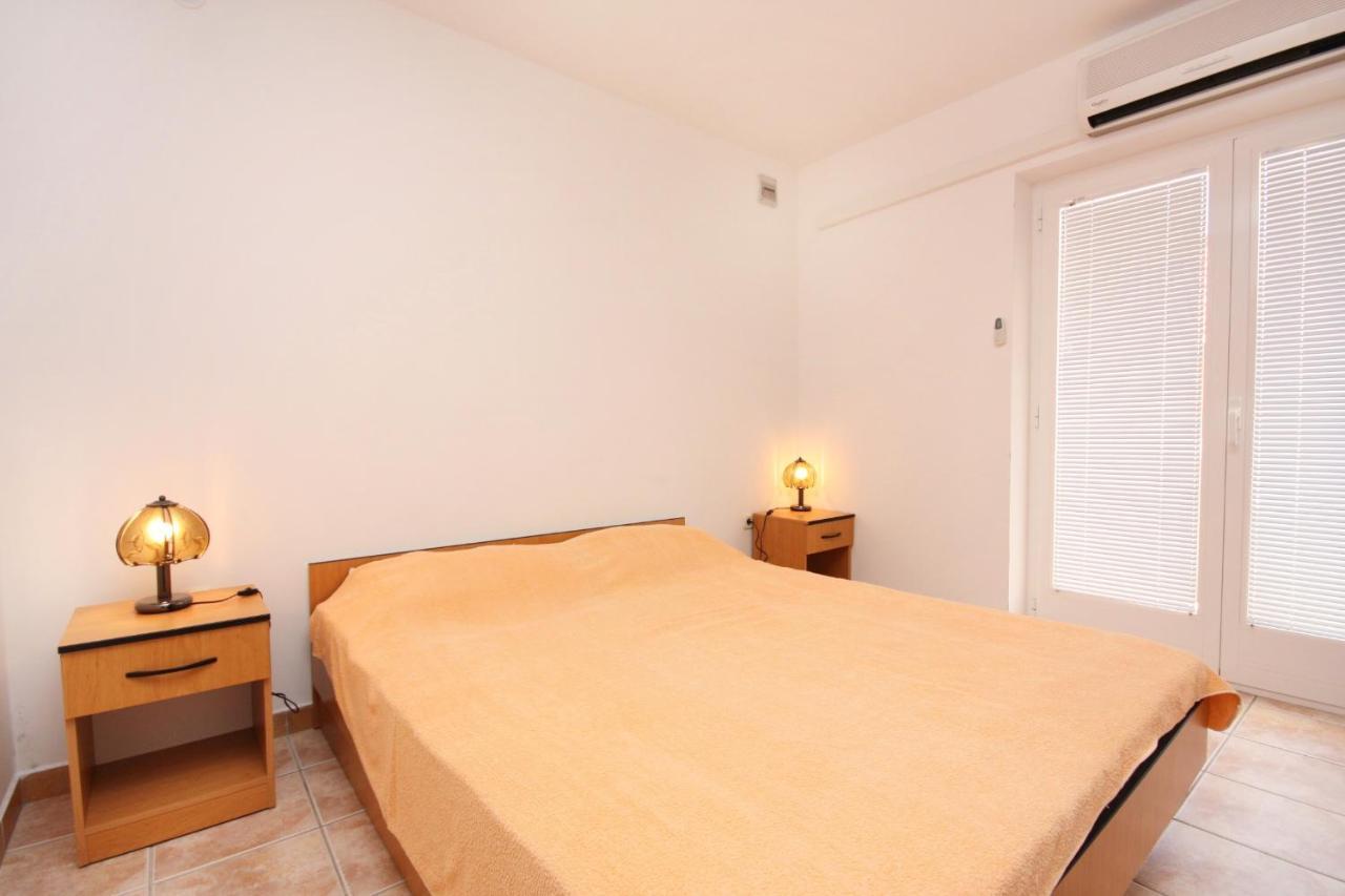Apartments With A Parking Space Jezera, Murter - 5107 Exterior foto